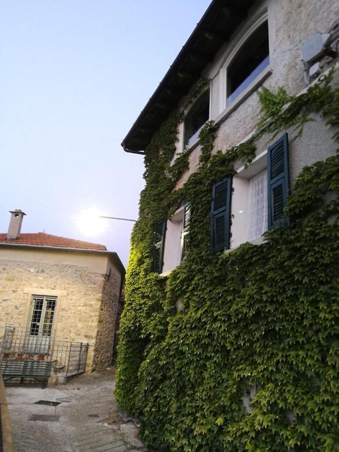 Casale Maria Mafalda Pieve di Teco Экстерьер фото